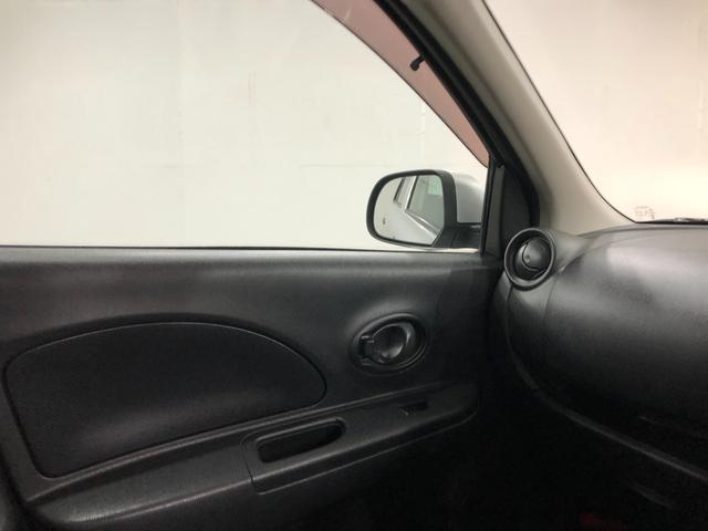 マーチＳ　走行２２２２６キロ／車検整備付／ナビ／ＥＴＣ一年保証・走行距離無制限走行２２２２６キロ　車検整備付　ワンセグナビ　ＤＶＤ　ドラレコ　助手席エアバック　ＥＴＣ　純正カーペットマット（埼玉県）の中古車