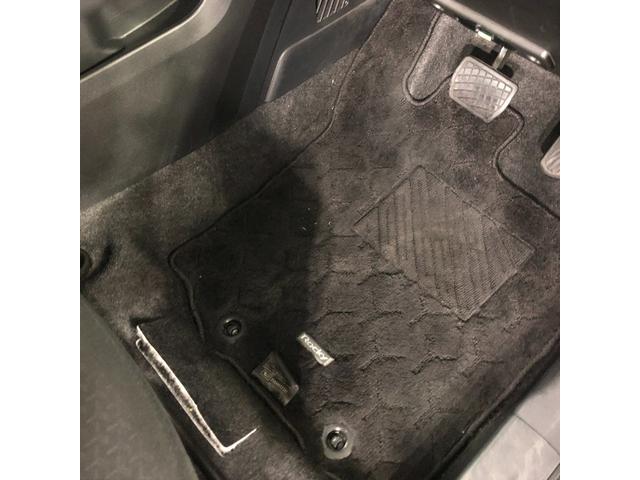 ロッキープレミアム　車検整備付／走行８８１６３キロ／ナビ／ドラレコ１年保証距離無制限　走行距離８８１６３キロ　純正フルセグナビ　バックカメラ　ドラレコ　純正マット　サイドエアバッグ　ＬＥＤヘッドランプ　アイドリングストップ　シートヒーター　オート格納式ドアミラー（埼玉県）の中古車