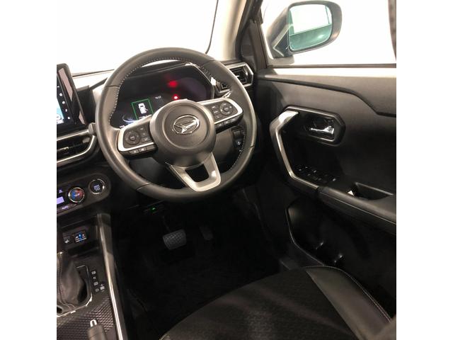 ロッキープレミアム　車検整備付／走行８８１６３キロ／ナビ／ドラレコ１年保証距離無制限　走行距離８８１６３キロ　純正フルセグナビ　バックカメラ　ドラレコ　純正マット　サイドエアバッグ　ＬＥＤヘッドランプ　アイドリングストップ　シートヒーター　オート格納式ドアミラー（埼玉県）の中古車