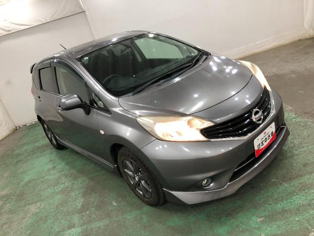 ノートエアロスタイル　走行３９６３８キロ／フルセグナビ／Ｂカメラ１年保証距離無制限　走行距離３９６３８キロ　フルセグナビ　バックカメラ　ブルートゥース　純正カーペットマット　助手席エアバッグ　電動格納式ドアミラー（埼玉県）の中古車