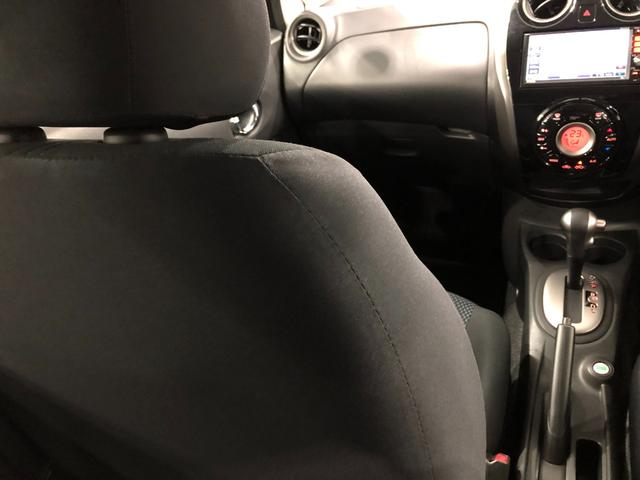 ノートエアロスタイル　走行３９６３８キロ／フルセグナビ／Ｂカメラ１年保証距離無制限　走行距離３９６３８キロ　フルセグナビ　バックカメラ　ブルートゥース　純正カーペットマット　助手席エアバッグ　電動格納式ドアミラー（埼玉県）の中古車