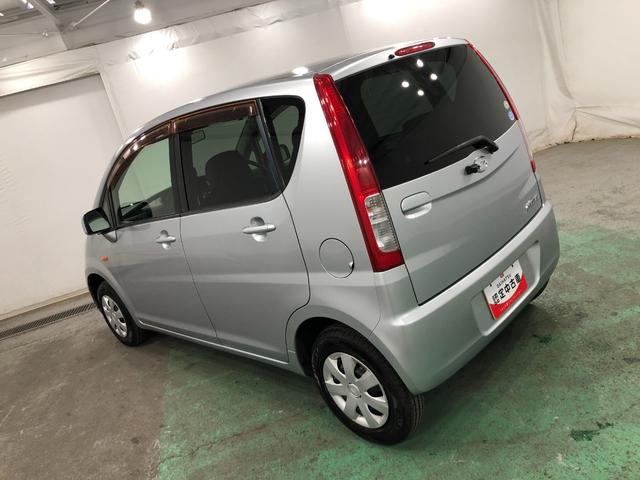 ムーヴＬ　車検整備付／ＭＴ車／走行３３２７４キロ／フルセグナビ１年保証距離無制限　走行距離３３２７４キロ　車検整備付　マニュアル車　助手席エアバッグ　フルセグナビ　ブルートゥース　純正カーペットマット　キーレスエントリー（埼玉県）の中古車