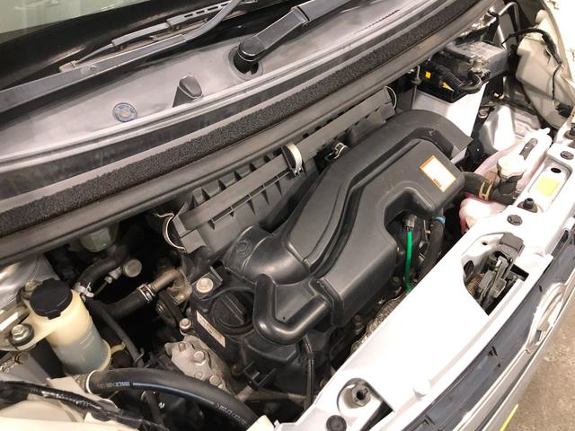 ムーヴＬ　車検整備付／ＭＴ車／走行３３２７４キロ／フルセグナビ１年保証距離無制限　走行距離３３２７４キロ　車検整備付　マニュアル車　助手席エアバッグ　フルセグナビ　ブルートゥース　純正カーペットマット　キーレスエントリー（埼玉県）の中古車