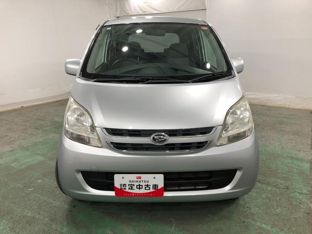 ムーヴＬ　車検整備付／ＭＴ車／走行３３２７４キロ／フルセグナビ１年保証距離無制限　走行距離３３２７４キロ　車検整備付　マニュアル車　助手席エアバッグ　フルセグナビ　ブルートゥース　純正カーペットマット　キーレスエントリー（埼玉県）の中古車