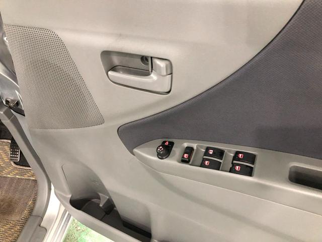 ムーヴＬ　車検整備付／ＭＴ車／走行３３２７４キロ／フルセグナビ１年保証距離無制限　走行距離３３２７４キロ　車検整備付　マニュアル車　助手席エアバッグ　フルセグナビ　ブルートゥース　純正カーペットマット　キーレスエントリー（埼玉県）の中古車