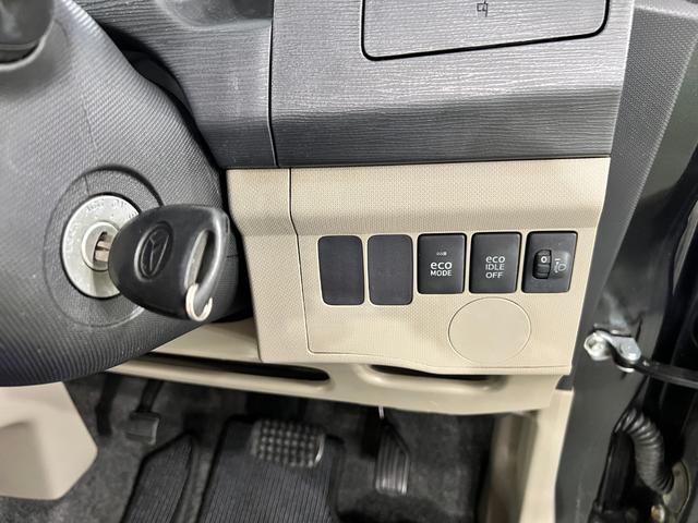 ムーヴL 走行79901キロ/キーレス/CDチューナー一年保証・走行距離無制限走行79901キロ 助手席エアバック 純正カーペットマット アイドリングストップ ベンチシート キーレス(埼玉県)の中古車