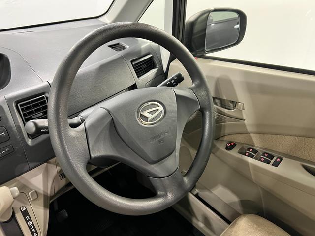 ムーヴL 走行79901キロ/キーレス/CDチューナー一年保証・走行距離無制限走行79901キロ 助手席エアバック 純正カーペットマット アイドリングストップ ベンチシート キーレス(埼玉県)の中古車