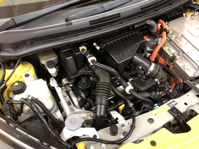 ノートｅ−パワー　Ｘ　走行３８９０１キロ／車検整備付／オートライト一年保証・走行距離無制限走行３８９０１キロ　車検整備付　助手席エアバック　純正カーペットマット　クリアランスソナー　オートライト（埼玉県）の中古車