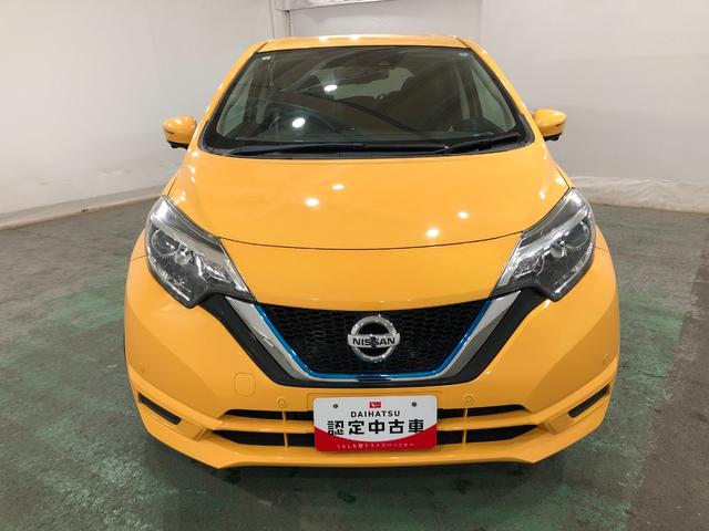 ノートｅ−パワー　Ｘ　走行３８９０１キロ／車検整備付／オートライト一年保証・走行距離無制限走行３８９０１キロ　車検整備付　助手席エアバック　純正カーペットマット　クリアランスソナー　オートライト（埼玉県）の中古車