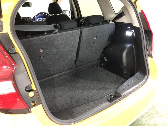 ノートｅ−パワー　Ｘ　走行３８９０１キロ／車検整備付／オートライト一年保証・走行距離無制限走行３８９０１キロ　車検整備付　助手席エアバック　純正カーペットマット　クリアランスソナー　オートライト（埼玉県）の中古車