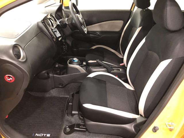 ノートｅ−パワー　Ｘ　走行３８９０１キロ／車検整備付／オートライト一年保証・走行距離無制限走行３８９０１キロ　車検整備付　助手席エアバック　純正カーペットマット　クリアランスソナー　オートライト（埼玉県）の中古車