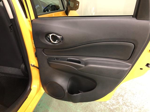 ノートｅ−パワー　Ｘ　走行３８９０１キロ／車検整備付／オートライト一年保証・走行距離無制限走行３８９０１キロ　車検整備付　助手席エアバック　純正カーペットマット　クリアランスソナー　オートライト（埼玉県）の中古車