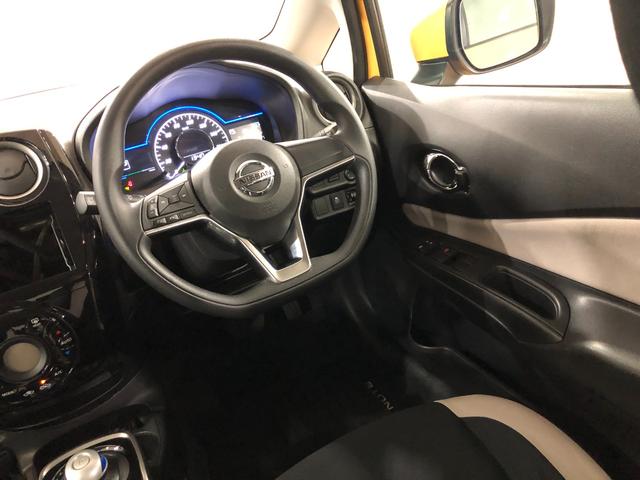 ノートｅ−パワー　Ｘ　走行３８９０１キロ／車検整備付／オートライト一年保証・走行距離無制限走行３８９０１キロ　車検整備付　助手席エアバック　純正カーペットマット　クリアランスソナー　オートライト（埼玉県）の中古車