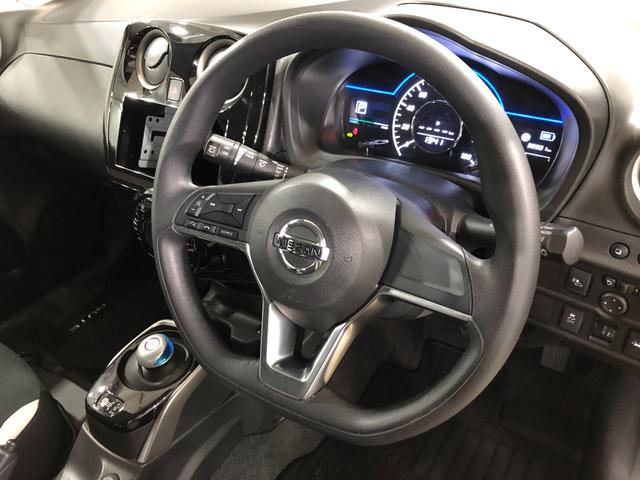 ノートｅ−パワー　Ｘ　走行３８９０１キロ／車検整備付／オートライト一年保証・走行距離無制限走行３８９０１キロ　車検整備付　助手席エアバック　純正カーペットマット　クリアランスソナー　オートライト（埼玉県）の中古車