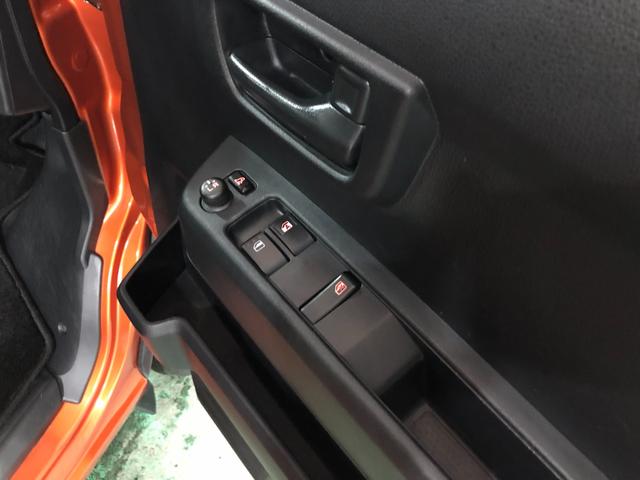 ハイゼットカーゴクルーズ　走行８２４３４キロ／タイヤ４本交換／ナビ一年保証・走行距離無制限走行８２４３４キロ　タイヤ４本交換　フルセグナビ　ドラレコ　ＥＴＣ　クリアランスソナー　オートライト（埼玉県）の中古車