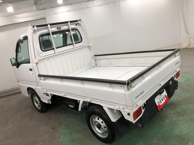 サンバートラックＴＣ−ＳＣ　４ＷＤ／走行７６４１キロ／ＦＭＡＭラジオ／マット１年保証距離無制限　走行距離（埼玉県）の中古車