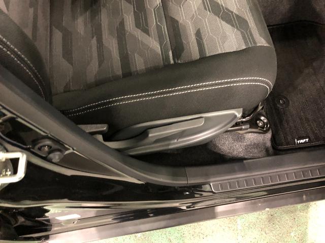 タフトＧターボ　クロムベンチャー　走行９３５６キロ／ナビ／ドラレコフルセグナビ　ブルートゥースあ全周囲カメラ　ドラレコ　クリアランスソナー　オートライト　ＬＥＤヘッドライト　シートヒーター　一年保証・走行距離無制限走行９３５６キロ　車検整備付（東京都）の中古車