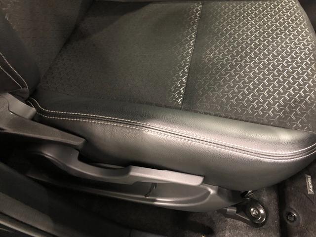 ロッキープレミアム　走行２７０７４キロ／車検整備付／ナビ／ドラレコ一年保証・走行距離無制限走行２７０７４キロ　車検整備付　フルセグナビ　ブルートゥース　全周囲カメラ　ドラレコ　ＥＴＣ　クリアランスソナー　オートライト　ＬＥＤヘッドライト　シートヒーター（埼玉県）の中古車