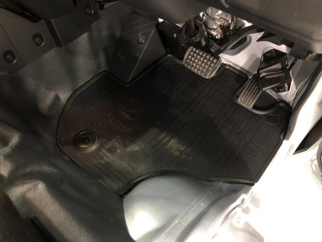 ハイゼットトラックジャンボエクストラ 走行10345キロ/ナビ/ドラレコ1年保証距離無制限 走行距離10345キロ フルセグナビ バックカメラ ブルートゥース ドラレコ マット LEDヘッドランプ アイドリングストップ プッシュボタンスタート(埼玉県)の中古車