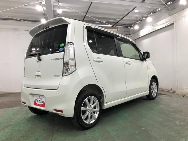 ワゴンＲスティングレーＸ　走行８６０７６キロ／車検整備付／ナビ／純正マット１年保証距離無制限　走行距離８６０７６キロ　車検整備付　ナビ　純正マット　助手席エアバッグ　オートライト　ＨＩＤヘッドランプ　アイドリングストップ　プッシュボタンスタート（東京都）の中古車