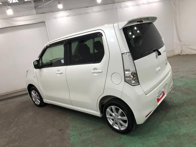 ワゴンＲスティングレーＸ　走行８６０７６キロ／車検整備付／ナビ／純正マット１年保証距離無制限　走行距離８６０７６キロ　車検整備付　ナビ　純正マット　助手席エアバッグ　オートライト　ＨＩＤヘッドランプ　アイドリングストップ　プッシュボタンスタート（東京都）の中古車
