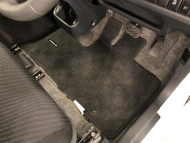 ワゴンＲスティングレーＸ　走行８６０７６キロ／車検整備付／ナビ／純正マット１年保証距離無制限　走行距離８６０７６キロ　車検整備付　ナビ　純正マット　助手席エアバッグ　オートライト　ＨＩＤヘッドランプ　アイドリングストップ　プッシュボタンスタート（東京都）の中古車