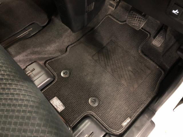 タントカスタムＸ　走行５１８２１キロ／フルセグナビ／全周囲カメラ１年保証距離無制限　走行距離５１８２１キロ　フルセグナビ　パノラマモニター　ブルートゥース　純正マット　サイドエアバッグ　ＬＥＤヘッドランプ　アイドリングストップ　両側電動スライドドア　キーフリー（埼玉県）の中古車