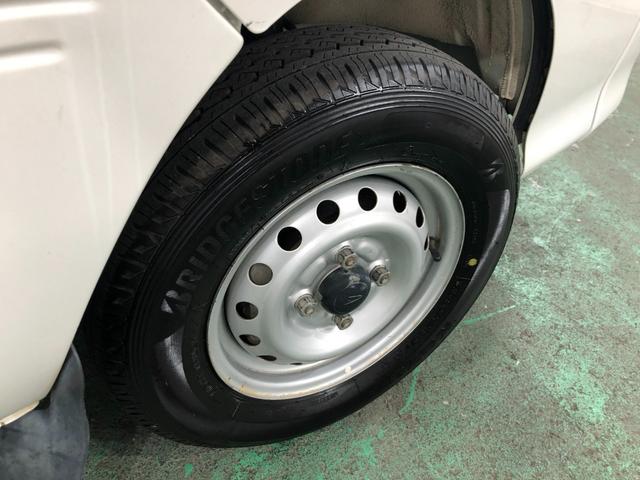 ハイゼットトラック農用スペシャル 4WD/MT車/走行46598キロ1年保証距離無制限 走行距離46598キロ 4WD マニュアル車 純正フロアマット FMAMラジオ 荷台作業灯 メンテナンスノート(埼玉県)の中古車