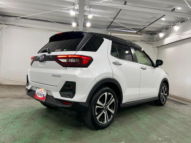 ロッキープレミアムＧ　走行３０６２キロ／ナビ／ドラレコ／全周囲カメラ一年保証・走行距離無制限走行３０６２キロ　フルセグナビ　ブルートゥース　全周囲カメラ　ドラレコ　ＥＴＣ　クリアランスソナー　オートライト　ＬＥＤヘッドライト　シートヒーター（埼玉県）の中古車