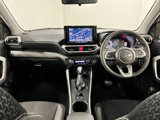 ロッキープレミアムＧ　走行３０６２キロ／ナビ／ドラレコ／全周囲カメラ一年保証・走行距離無制限走行３０６２キロ　フルセグナビ　ブルートゥース　全周囲カメラ　ドラレコ　ＥＴＣ　クリアランスソナー　オートライト　ＬＥＤヘッドライト　シートヒーター（埼玉県）の中古車