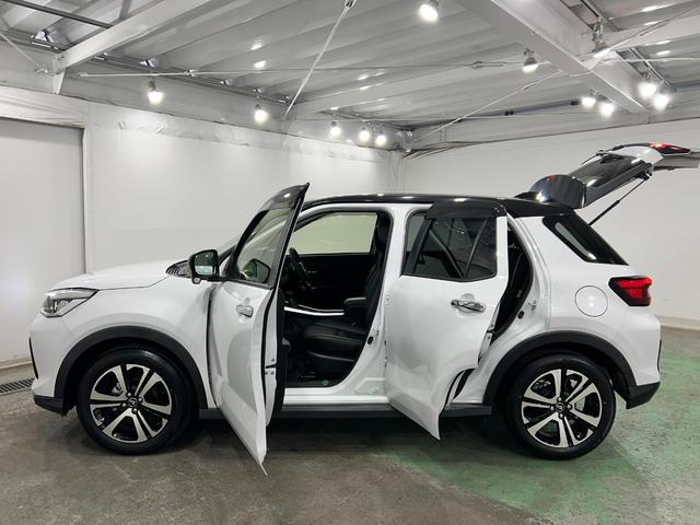 ロッキープレミアムＧ　走行３０６２キロ／ナビ／ドラレコ／全周囲カメラ一年保証・走行距離無制限走行３０６２キロ　フルセグナビ　ブルートゥース　全周囲カメラ　ドラレコ　ＥＴＣ　クリアランスソナー　オートライト　ＬＥＤヘッドライト　シートヒーター（埼玉県）の中古車