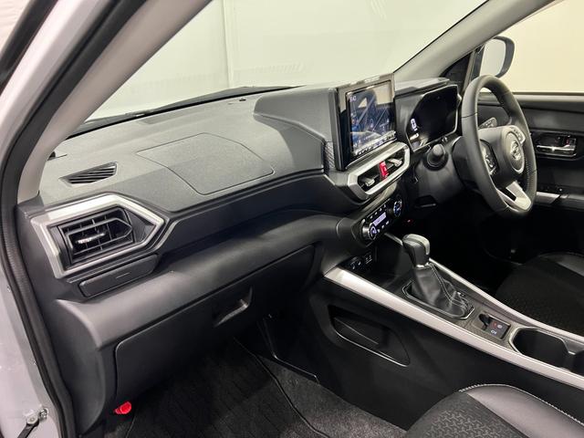 ロッキープレミアムＧ　走行３０６２キロ／ナビ／ドラレコ／全周囲カメラ一年保証・走行距離無制限走行３０６２キロ　フルセグナビ　ブルートゥース　全周囲カメラ　ドラレコ　ＥＴＣ　クリアランスソナー　オートライト　ＬＥＤヘッドライト　シートヒーター（埼玉県）の中古車