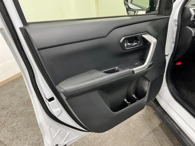 ロッキープレミアムＧ　走行３０６２キロ／ナビ／ドラレコ／全周囲カメラ一年保証・走行距離無制限走行３０６２キロ　フルセグナビ　ブルートゥース　全周囲カメラ　ドラレコ　ＥＴＣ　クリアランスソナー　オートライト　ＬＥＤヘッドライト　シートヒーター（埼玉県）の中古車