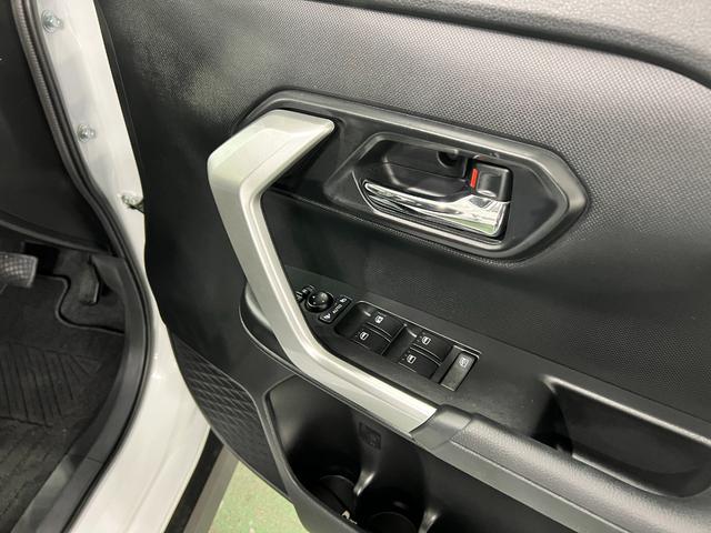 ロッキープレミアムＧ　走行３０６２キロ／ナビ／ドラレコ／全周囲カメラ一年保証・走行距離無制限走行３０６２キロ　フルセグナビ　ブルートゥース　全周囲カメラ　ドラレコ　ＥＴＣ　クリアランスソナー　オートライト　ＬＥＤヘッドライト　シートヒーター（埼玉県）の中古車