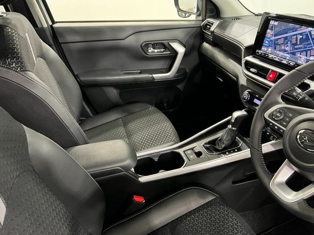 ロッキープレミアムＧ　走行３０６２キロ／ナビ／ドラレコ／全周囲カメラ一年保証・走行距離無制限走行３０６２キロ　フルセグナビ　ブルートゥース　全周囲カメラ　ドラレコ　ＥＴＣ　クリアランスソナー　オートライト　ＬＥＤヘッドライト　シートヒーター（埼玉県）の中古車