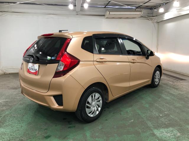 フィット１３Ｇ・Ｆパッケージ　走行５６０４３キロ／ナビ／ＥＴＣ一年保証・走行距離無制限走行５６０４３キロ　ワンセグナビ　助手席エアバック　ＥＴＣ　純正カーペットマット　バックカメラ（埼玉県）の中古車