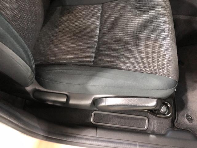 フィット１３Ｇ・Ｆパッケージ　走行５６０４３キロ／ナビ／ＥＴＣ一年保証・走行距離無制限走行５６０４３キロ　ワンセグナビ　助手席エアバック　ＥＴＣ　純正カーペットマット　バックカメラ（埼玉県）の中古車