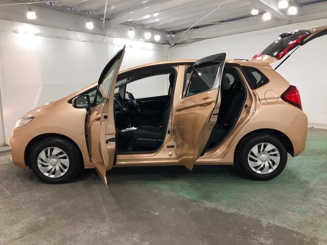 フィット１３Ｇ・Ｆパッケージ　走行５６０４３キロ／ナビ／ＥＴＣ一年保証・走行距離無制限走行５６０４３キロ　ワンセグナビ　助手席エアバック　ＥＴＣ　純正カーペットマット　バックカメラ（埼玉県）の中古車