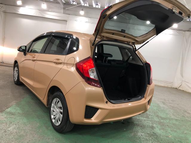 フィット１３Ｇ・Ｆパッケージ　走行５６０４３キロ／ナビ／ＥＴＣ一年保証・走行距離無制限走行５６０４３キロ　ワンセグナビ　助手席エアバック　ＥＴＣ　純正カーペットマット　バックカメラ（埼玉県）の中古車