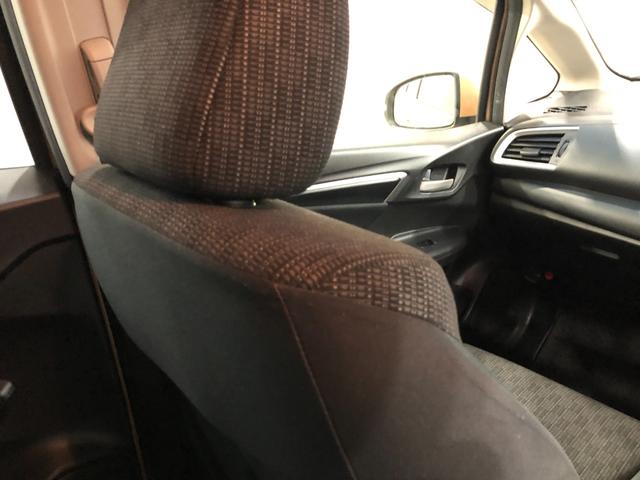 フィット１３Ｇ・Ｆパッケージ　走行５６０４３キロ／ナビ／ＥＴＣ一年保証・走行距離無制限走行５６０４３キロ　ワンセグナビ　助手席エアバック　ＥＴＣ　純正カーペットマット　バックカメラ（埼玉県）の中古車