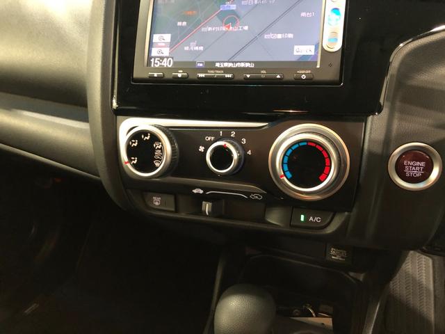 フィット１３Ｇ・Ｆパッケージ　走行５６０４３キロ／ナビ／ＥＴＣ一年保証・走行距離無制限走行５６０４３キロ　ワンセグナビ　助手席エアバック　ＥＴＣ　純正カーペットマット　バックカメラ（埼玉県）の中古車