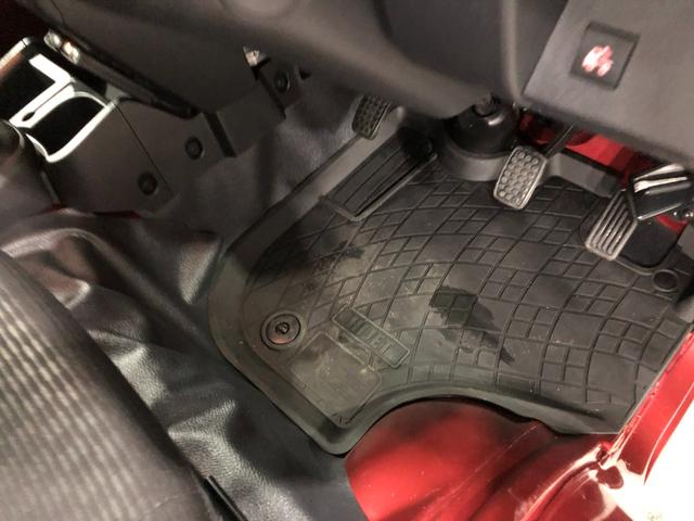 ハイゼットトラックジャンボエクストラ 4WD/MT車/走行18033キロ1年保証距離無制限 走行距離18033キロ 4WD MT車 車検整備付 ディスプレイオーディオ バックカメラ ブルートゥース 純正マット LED荷台作業灯 LEDヘッドランプ アイドリングストップ(埼玉県)の中古車