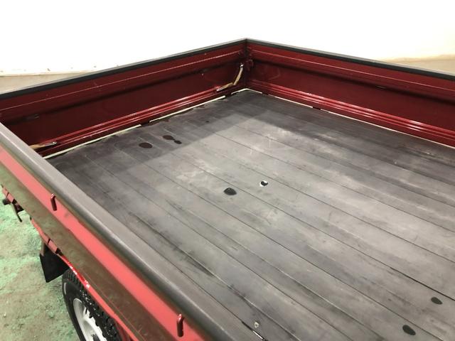 ハイゼットトラックジャンボエクストラ 4WD/MT車/走行18033キロ1年保証距離無制限 走行距離18033キロ 4WD MT車 車検整備付 ディスプレイオーディオ バックカメラ ブルートゥース 純正マット LED荷台作業灯 LEDヘッドランプ アイドリングストップ(埼玉県)の中古車