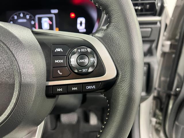 ロッキープレミアムＧ　走行８４６９キロ／ＬＥＤヘッドライト一年保証・走行距離無制限走行８４６９キロ　助手席エアバック　純正カーペットマット　サイドエアバック　クリアランスソナー　オートライト　ＬＥＤヘッドライト　シートヒーター　アイドリングストップ（埼玉県）の中古車