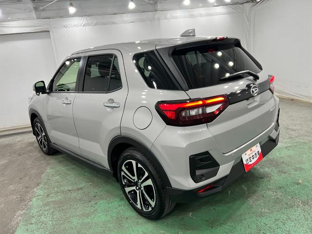 ロッキープレミアムＧ　走行８４６９キロ／ＬＥＤヘッドライト一年保証・走行距離無制限走行８４６９キロ　助手席エアバック　純正カーペットマット　サイドエアバック　クリアランスソナー　オートライト　ＬＥＤヘッドライト　シートヒーター　アイドリングストップ（埼玉県）の中古車