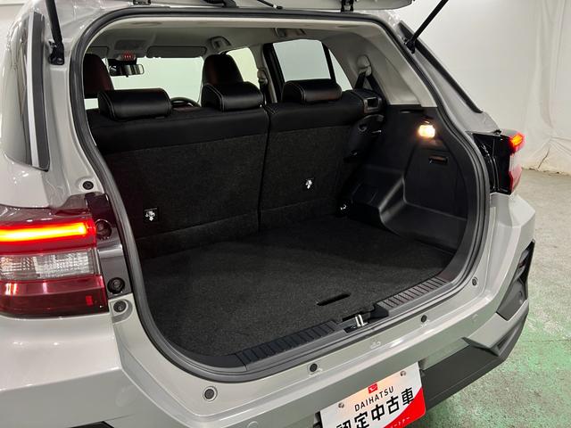 ロッキープレミアムＧ　走行８４６９キロ／ＬＥＤヘッドライト一年保証・走行距離無制限走行８４６９キロ　助手席エアバック　純正カーペットマット　サイドエアバック　クリアランスソナー　オートライト　ＬＥＤヘッドライト　シートヒーター　アイドリングストップ（埼玉県）の中古車