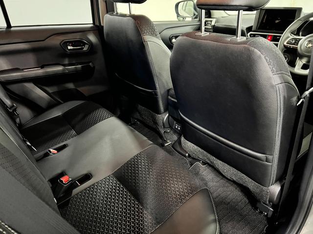 ロッキープレミアムＧ　走行８４６９キロ／ＬＥＤヘッドライト一年保証・走行距離無制限走行８４６９キロ　助手席エアバック　純正カーペットマット　サイドエアバック　クリアランスソナー　オートライト　ＬＥＤヘッドライト　シートヒーター　アイドリングストップ（埼玉県）の中古車