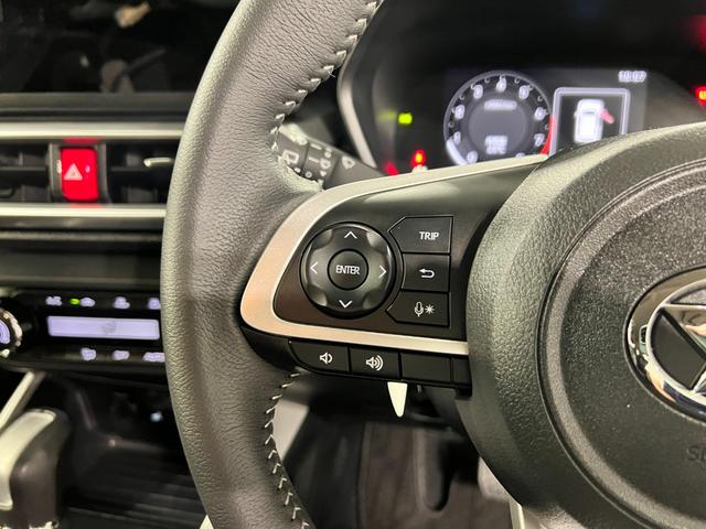 ロッキープレミアムＧ　走行８４６９キロ／ＬＥＤヘッドライト一年保証・走行距離無制限走行８４６９キロ　助手席エアバック　純正カーペットマット　サイドエアバック　クリアランスソナー　オートライト　ＬＥＤヘッドライト　シートヒーター　アイドリングストップ（埼玉県）の中古車