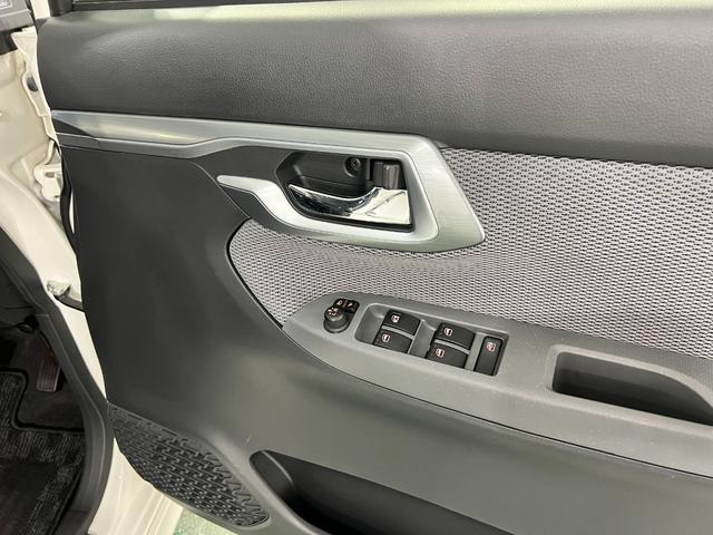 ムーヴカスタム　Ｘ　ＳＡII　雹害／走行４７６８１キロ／純正ナビ１年保証距離無制限　走行距離４７６８１キロ　純正フルセグナビ　バックカメラ　ドラレコ　純正マット　ＬＥＤヘッドランプ　アイドリングストップ　プッシュボタンスタート　オート格納式ドアミラー　キーフリー（埼玉県）の中古車