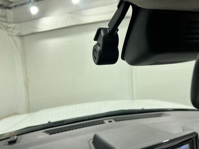 ロッキープレミアム 4WD/走行23113キロ/純正9型ナビドラレコ1年保証距離無制限 走行距離23113キロ 純正フルセグナビ バックカメラ ドラレコ 純正マット サイドエアバッグ LEDヘッドランプ アイドリングストップ シートヒーター オート格納式ドアミラー(埼玉県)の中古車